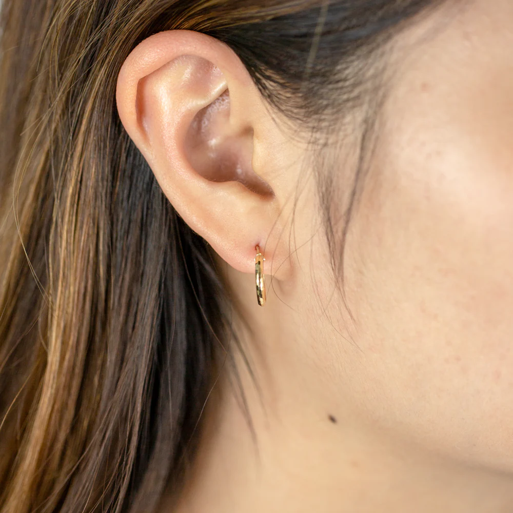 9ct Yellow Gold 10mm Diamond Cut Hoop Earrings - Image 3