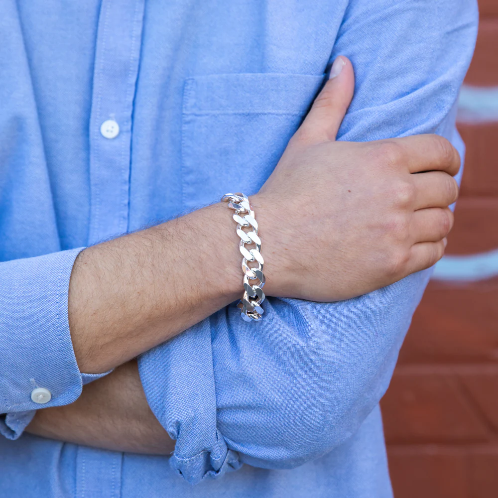 Sterling Silver 350 Gauge Diamond Cut 23cm Curb Bracelet - Image 4